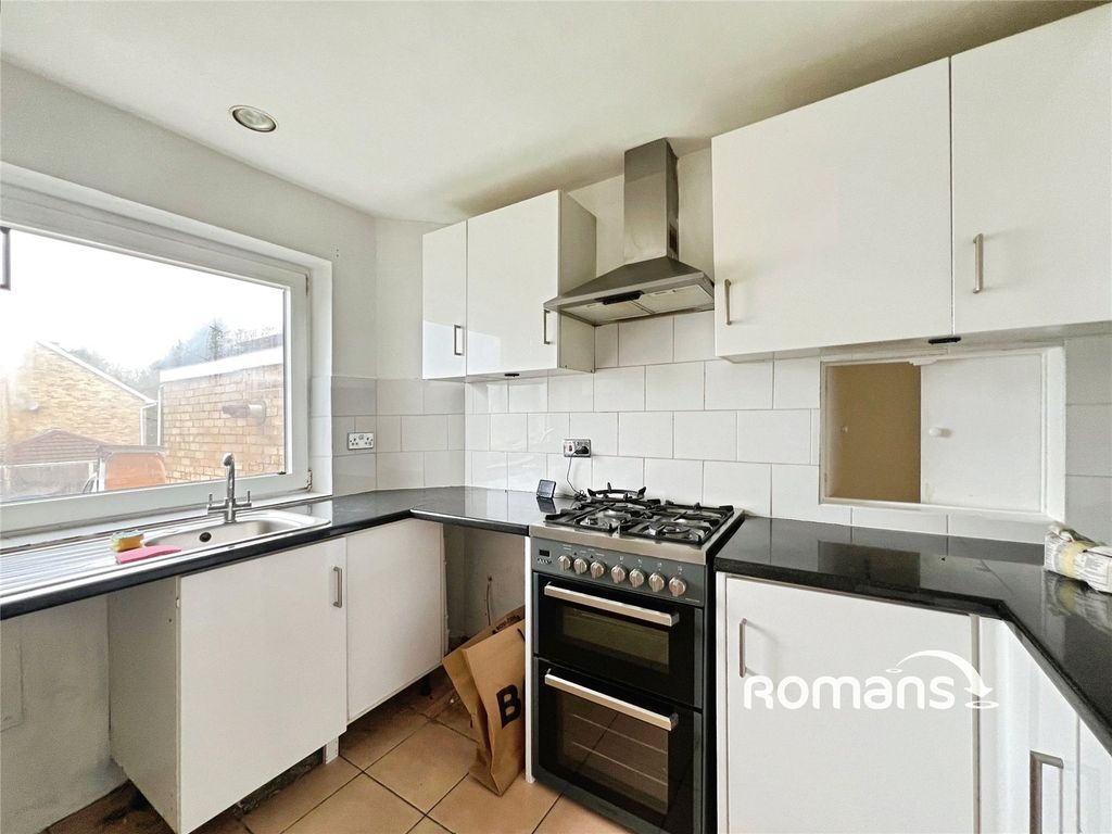 Property photo 2 of 11 Picture No. 02