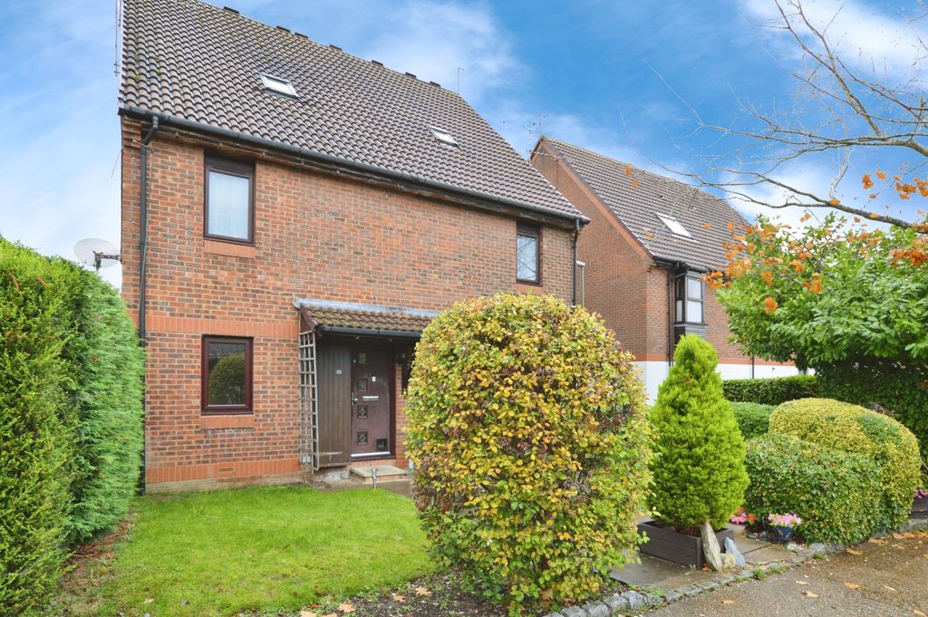 Property photo 1 of 9 6Baded3A-Front 20Shot