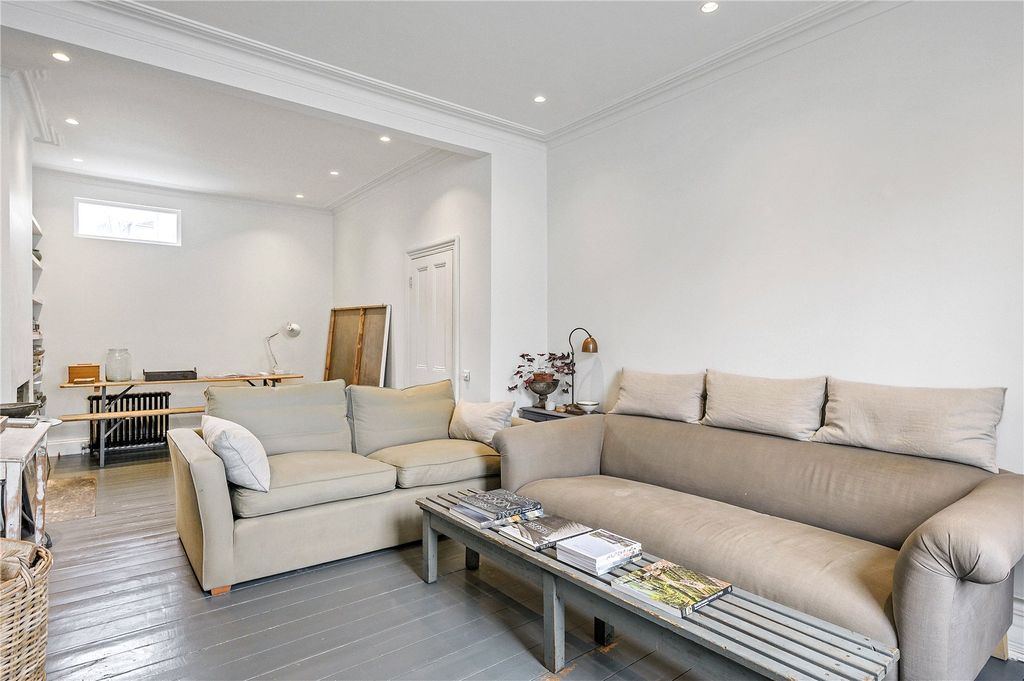 Property photo 3 of 15 Reception Room