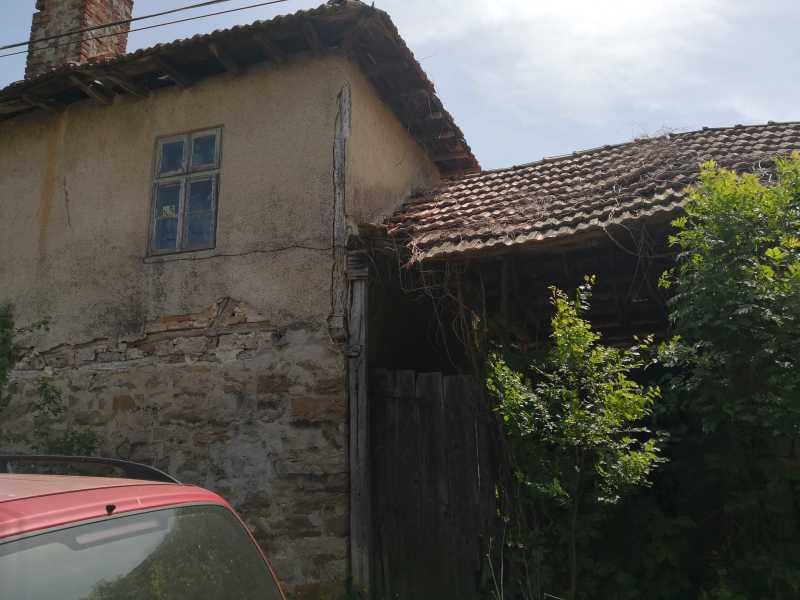 Property photo 1 of 5