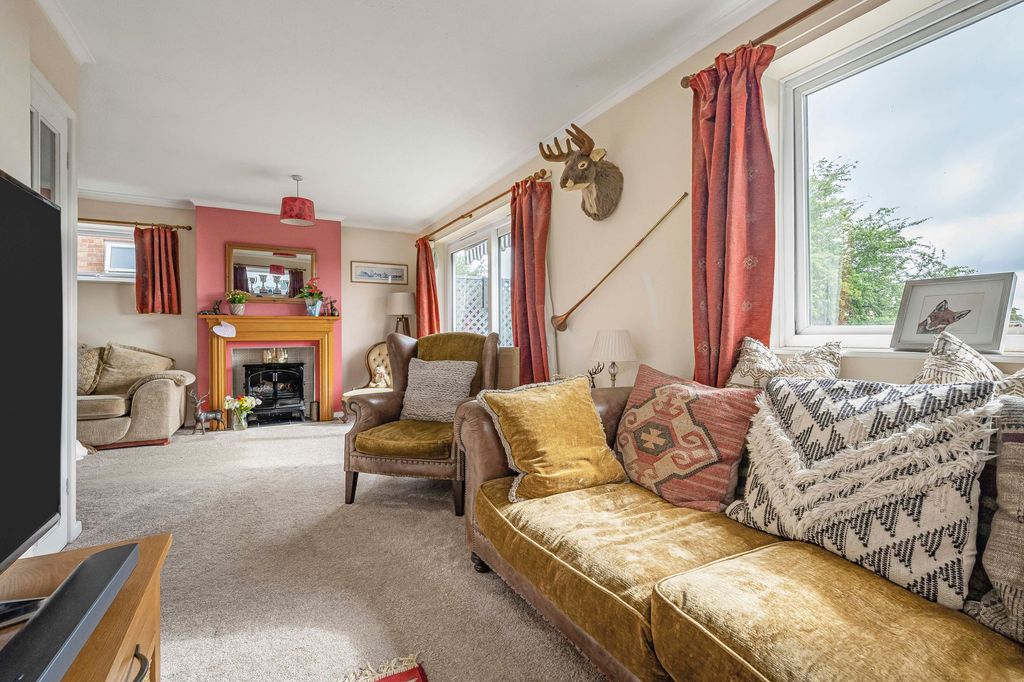 Property photo 3 of 26