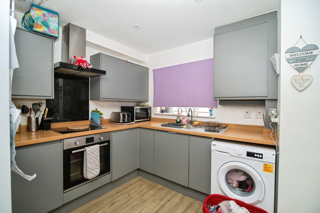 Property photo 3 of 20