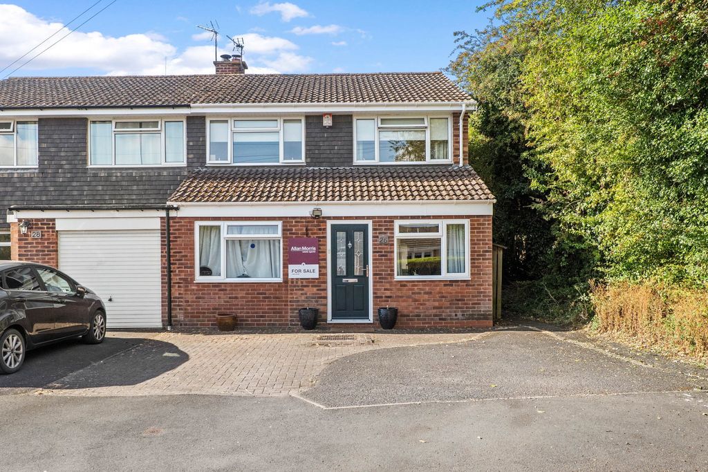 Property photo 1 of 11