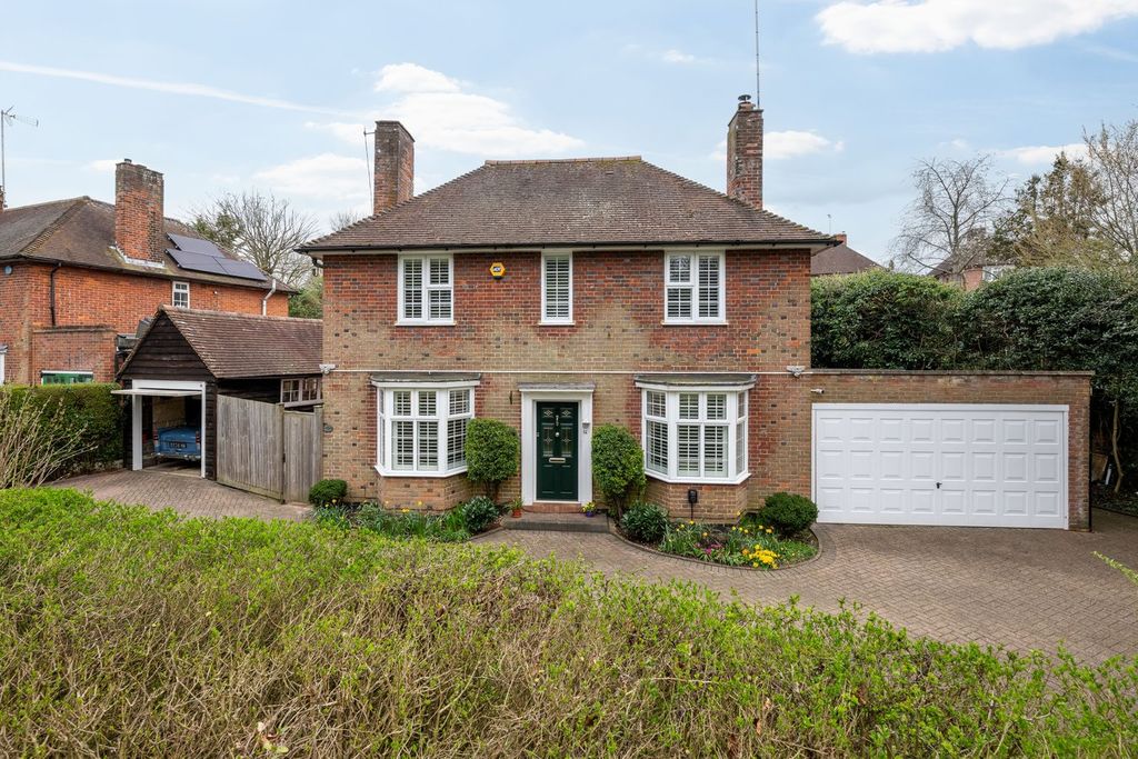 Property photo 2 of 35