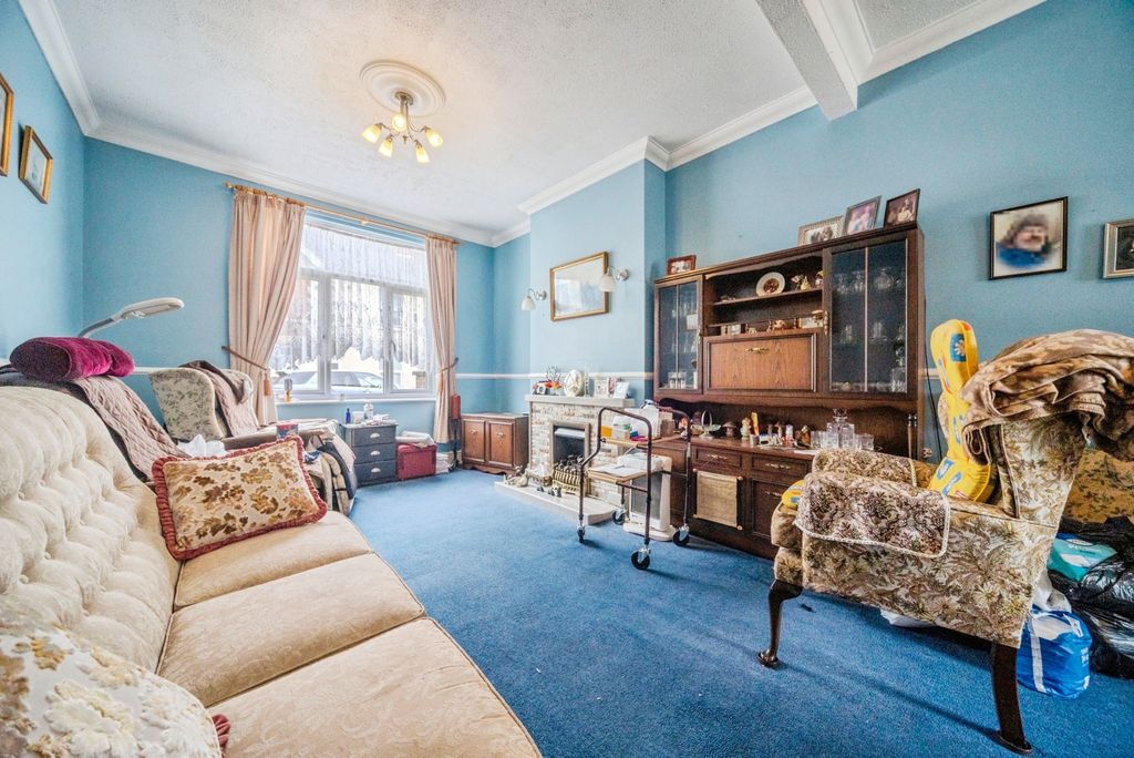Property photo 2 of 17 Pbox-Img.Jpg