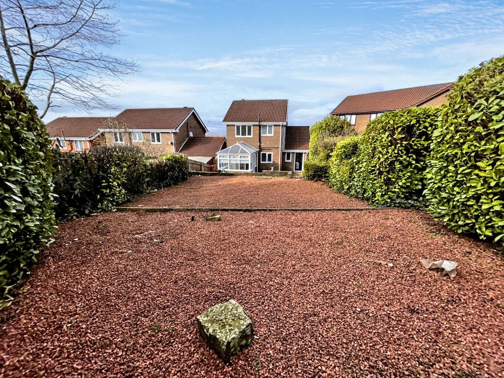 Property photo 3 of 23