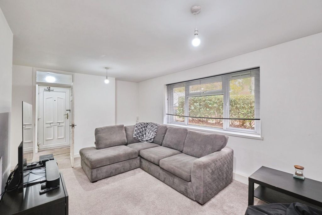 Property photo 2 of 17 Dscf9376.Jpg