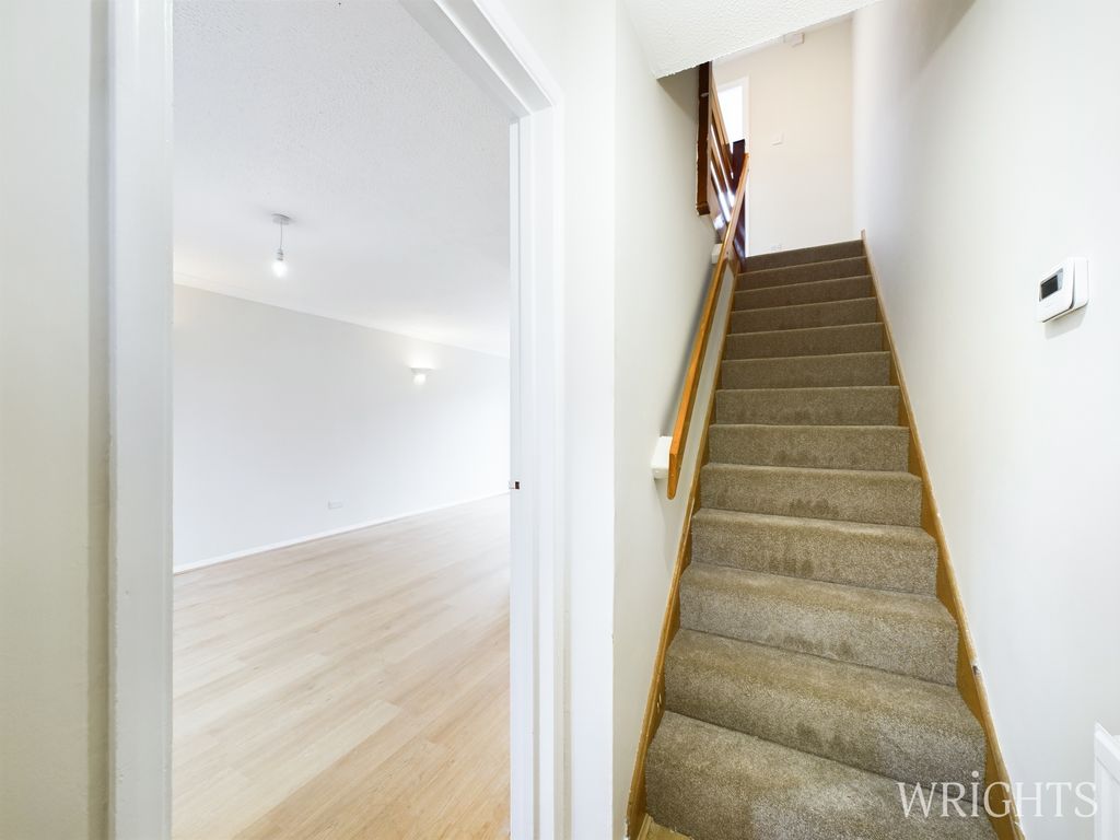 Property photo 2 of 9 Cam02796G0-Pr0314-Still004