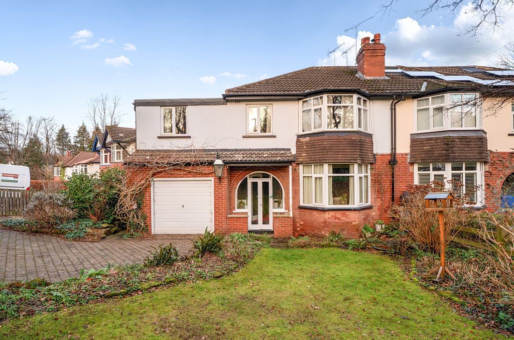 Property photo 1 of 25 Front