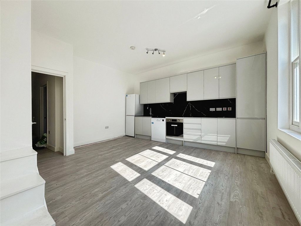 Property photo 2 of 12 Reception/ Kitchen
