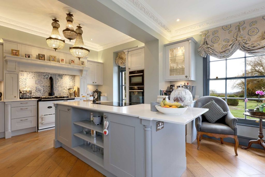 Property photo 2 of 25 Picture No. 17