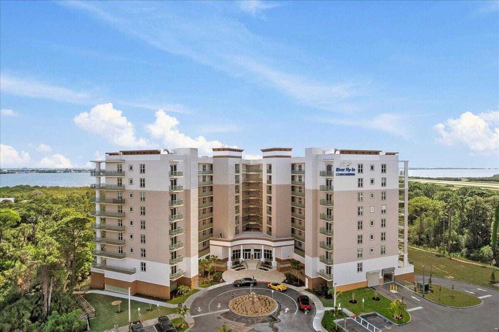 Property photo 1 of 31