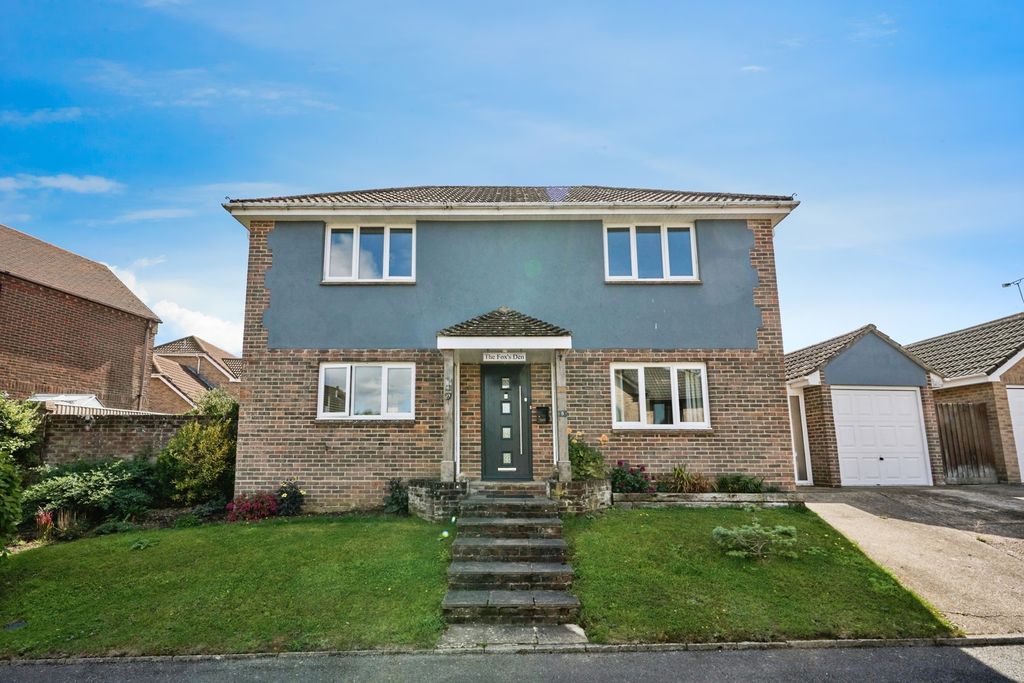 Property photo 1 of 13 Front