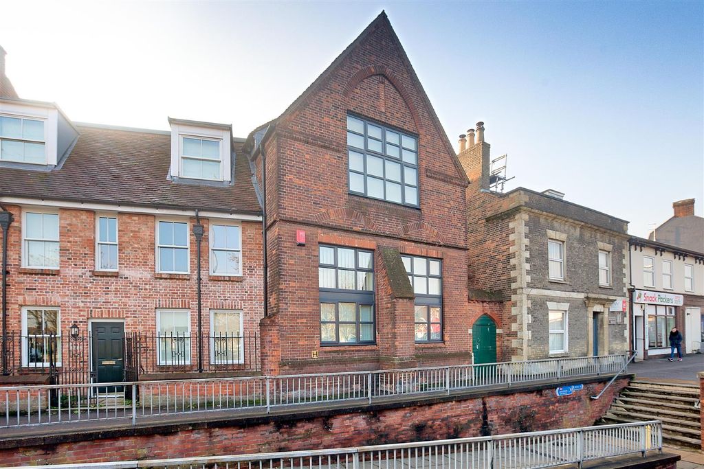 Property photo 1 of 10 A4-6698.Jpg