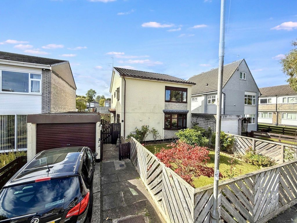 Property photo 1 of 27