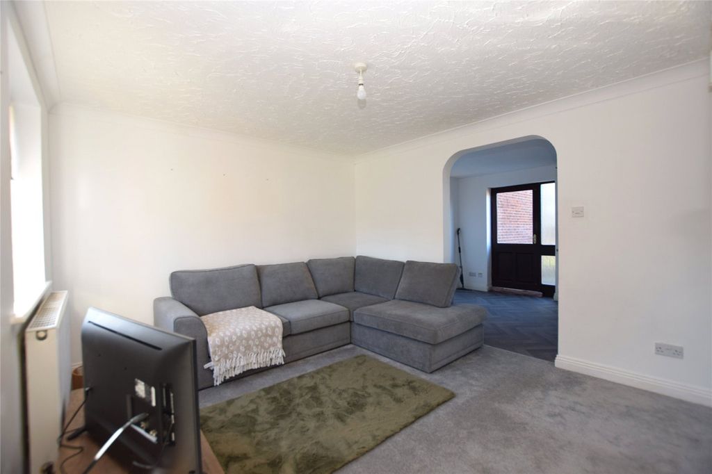 Property photo 3 of 9 Picture No. 37