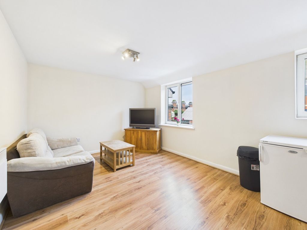 Property photo 3 of 6 Picture No. 02