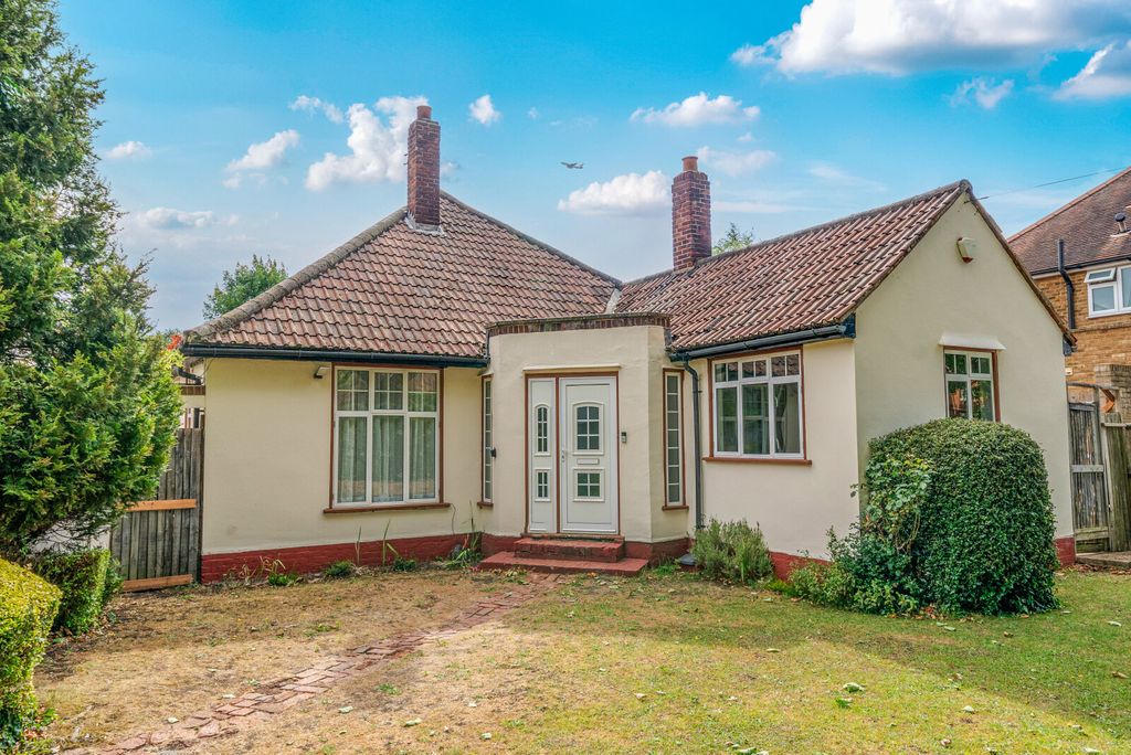 Property photo 2 of 13 1318900-2-686Beb5...