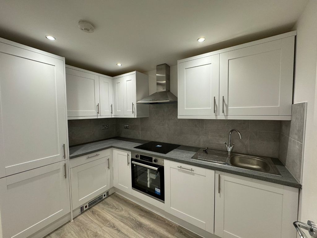 Property photo 2 of 6 Picture No. 08