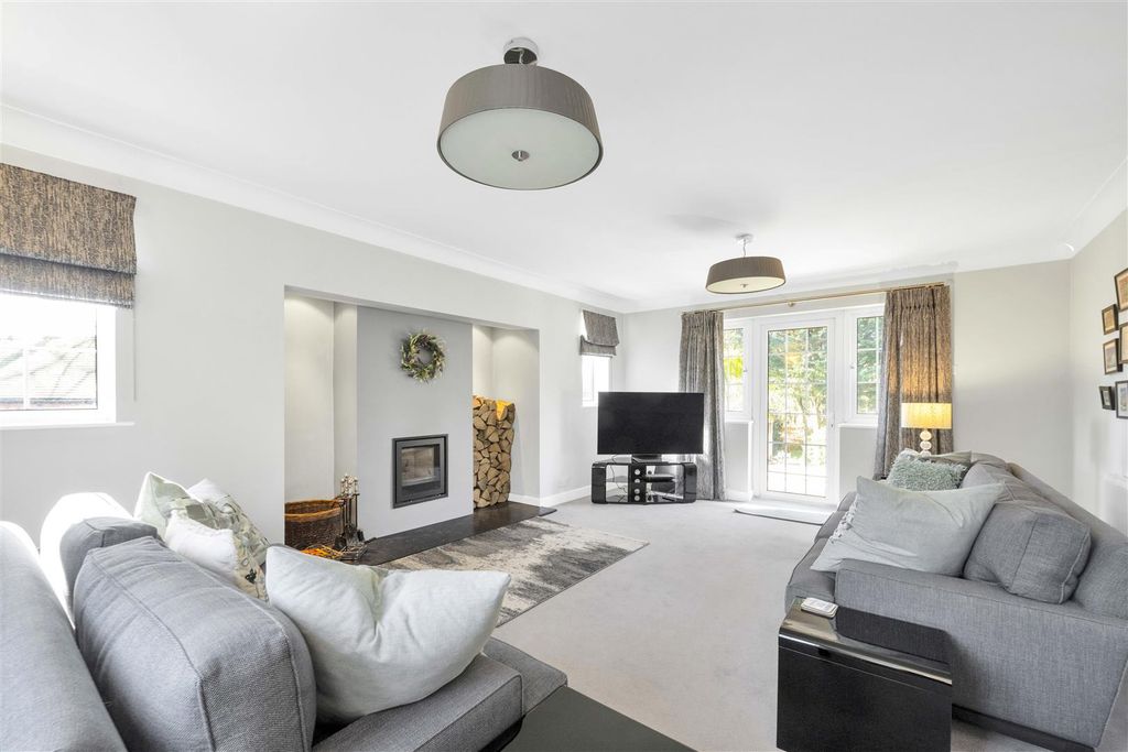 Property photo 3 of 14 Woodlands-01.Jpg