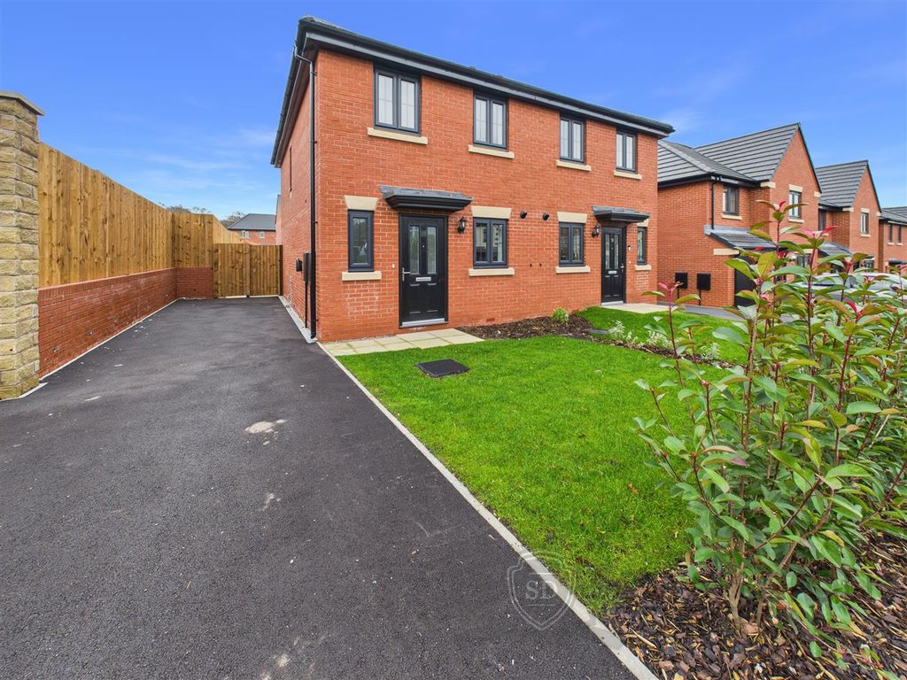 Property photo 1 of 11 Cam04709G0-Pr0309-Still001.Jpg