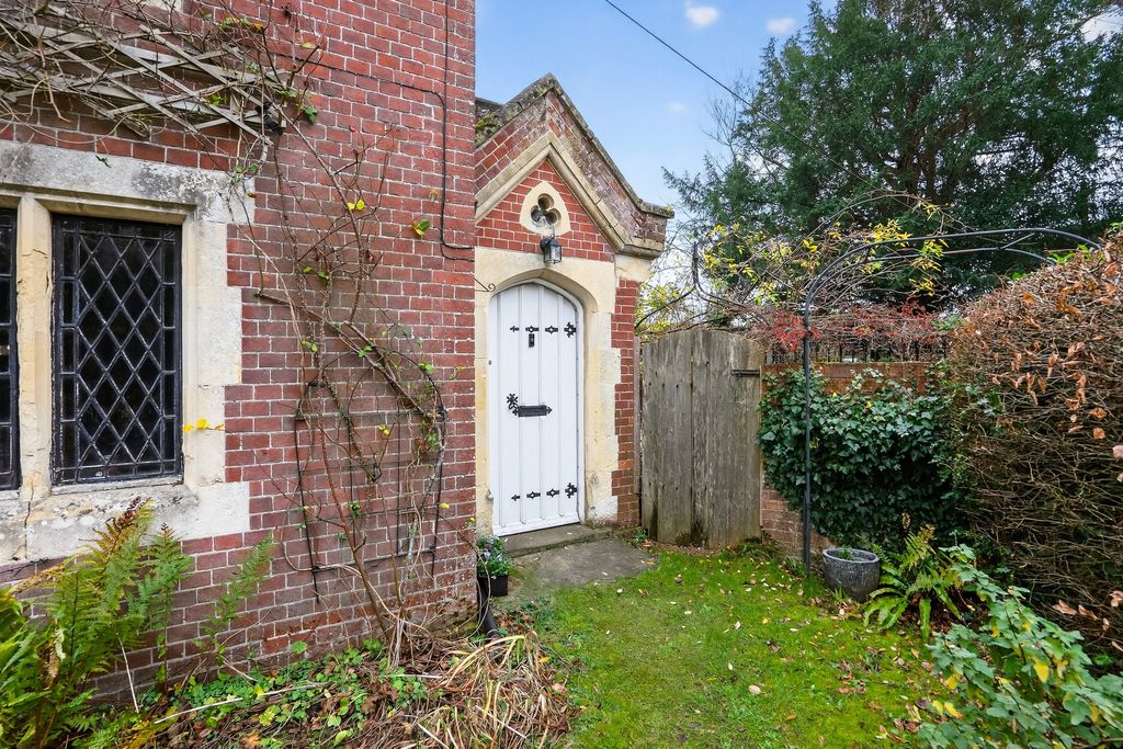 Property photo 3 of 23