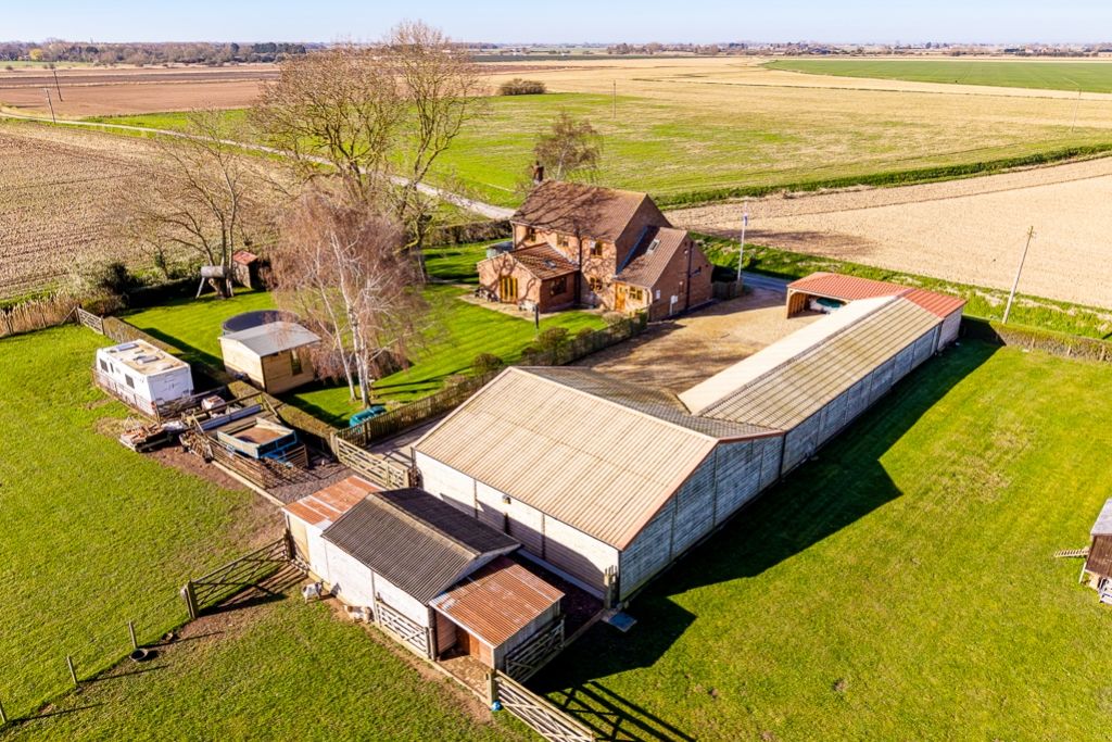 Property photo 2 of 66 Harribels Cottage (Spalding)-6