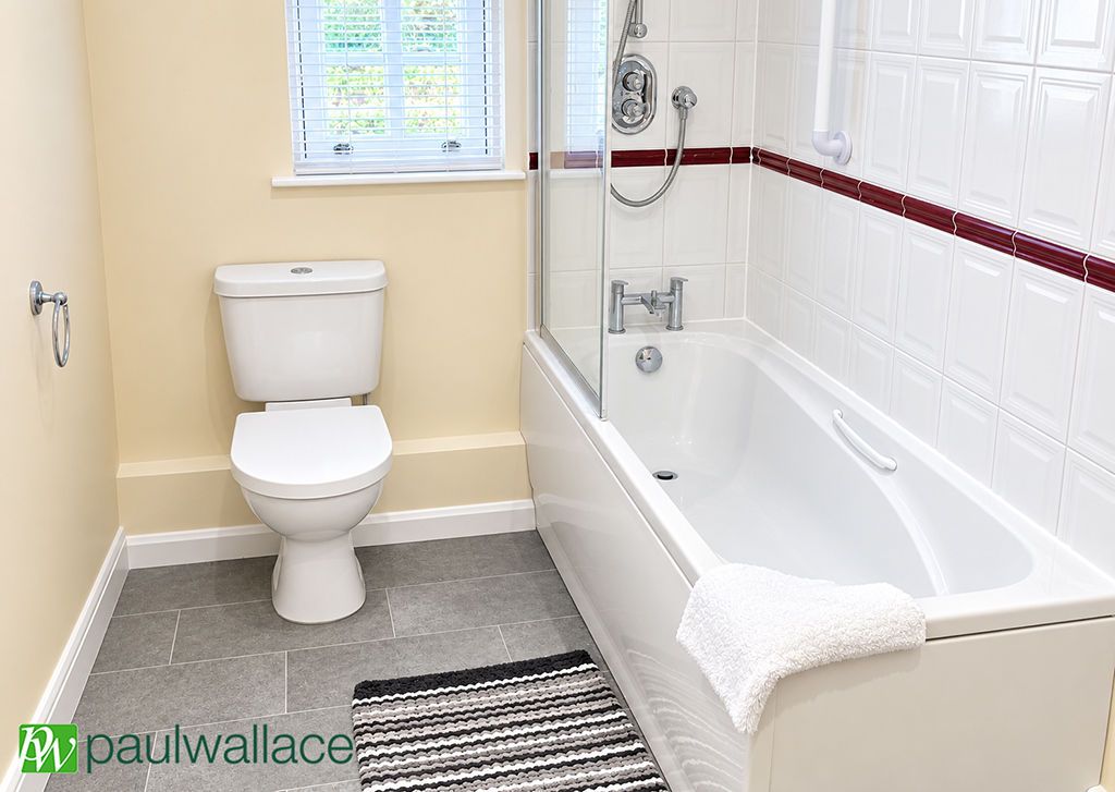 Property photo 3 of 4 Bathroom