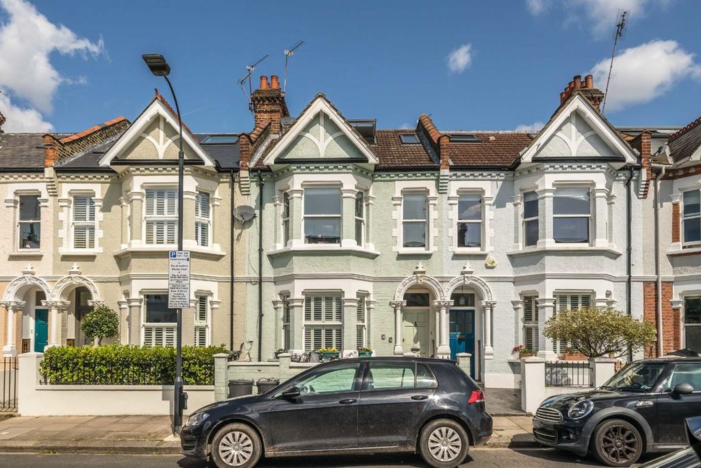 Property photo 1 of 7