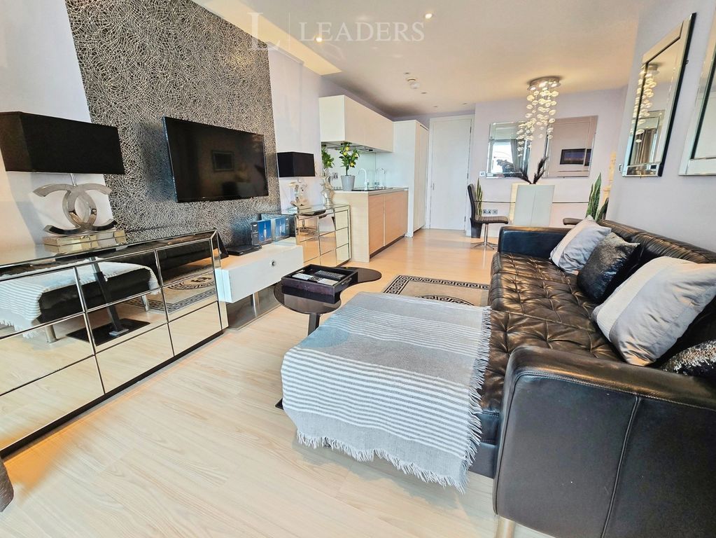 Property photo 3 of 19 Pbox-Img.Jpg