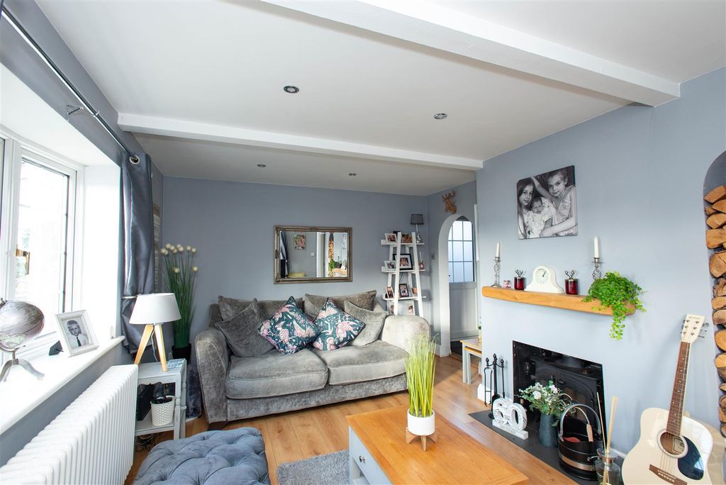 Property photo 2 of 19 2026.01.28 10 Old Hill, Br6 6Bn-3128.Jpg