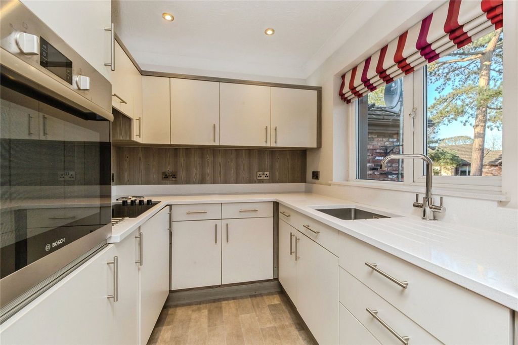 Property photo 2 of 11 Picture No. 03