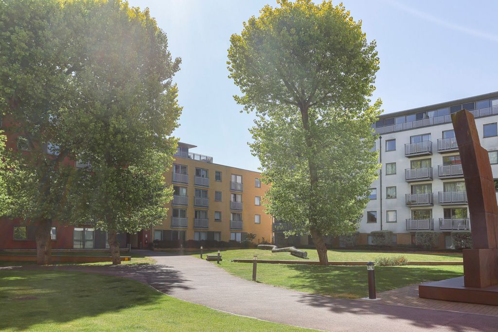 Property photo 1 of 10 Picture No. 14