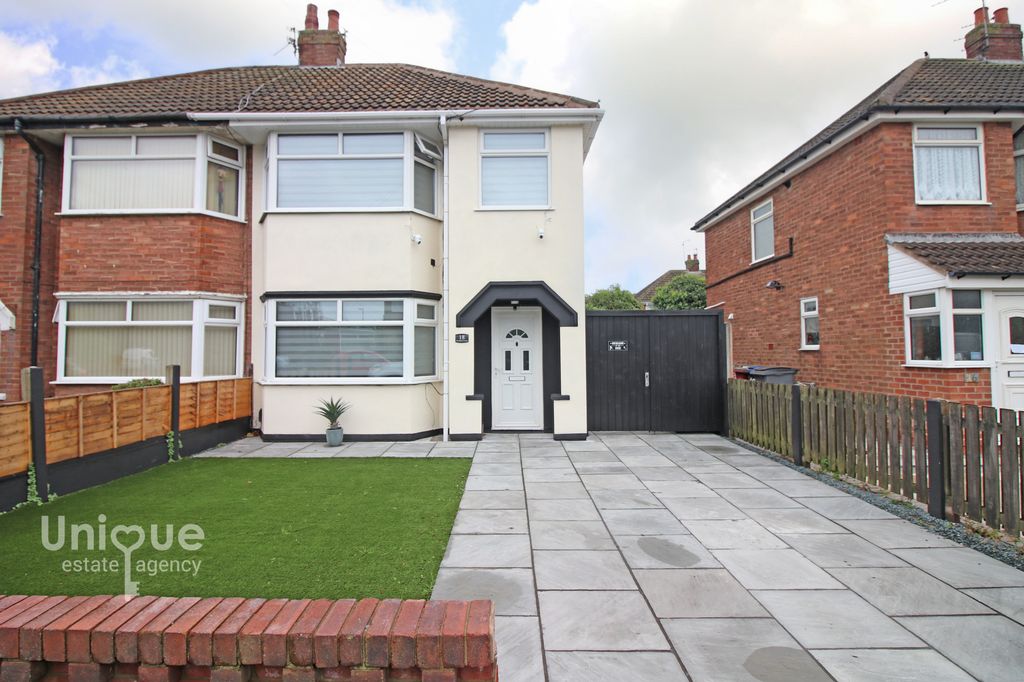 Property photo 1 of 23