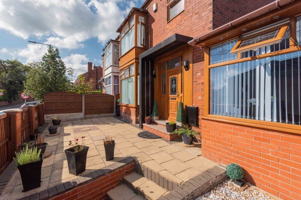 Property photo 3 of 27 1B