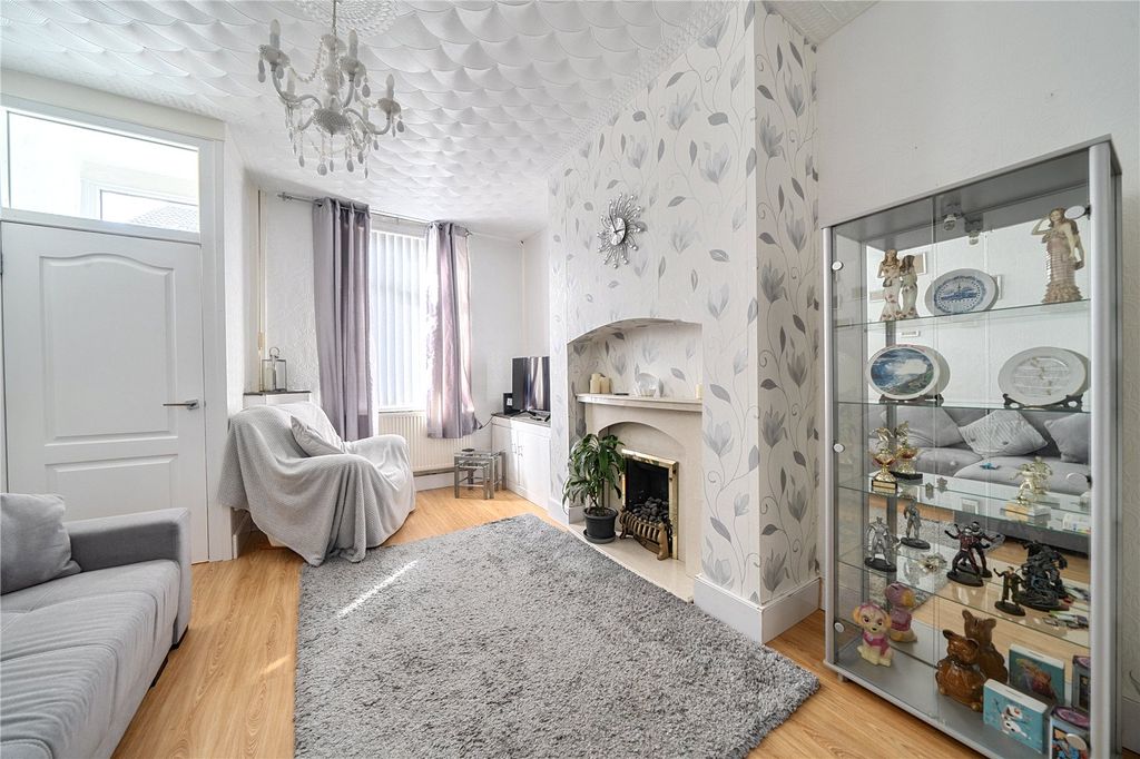 Property photo 2 of 16 Picture No. 10