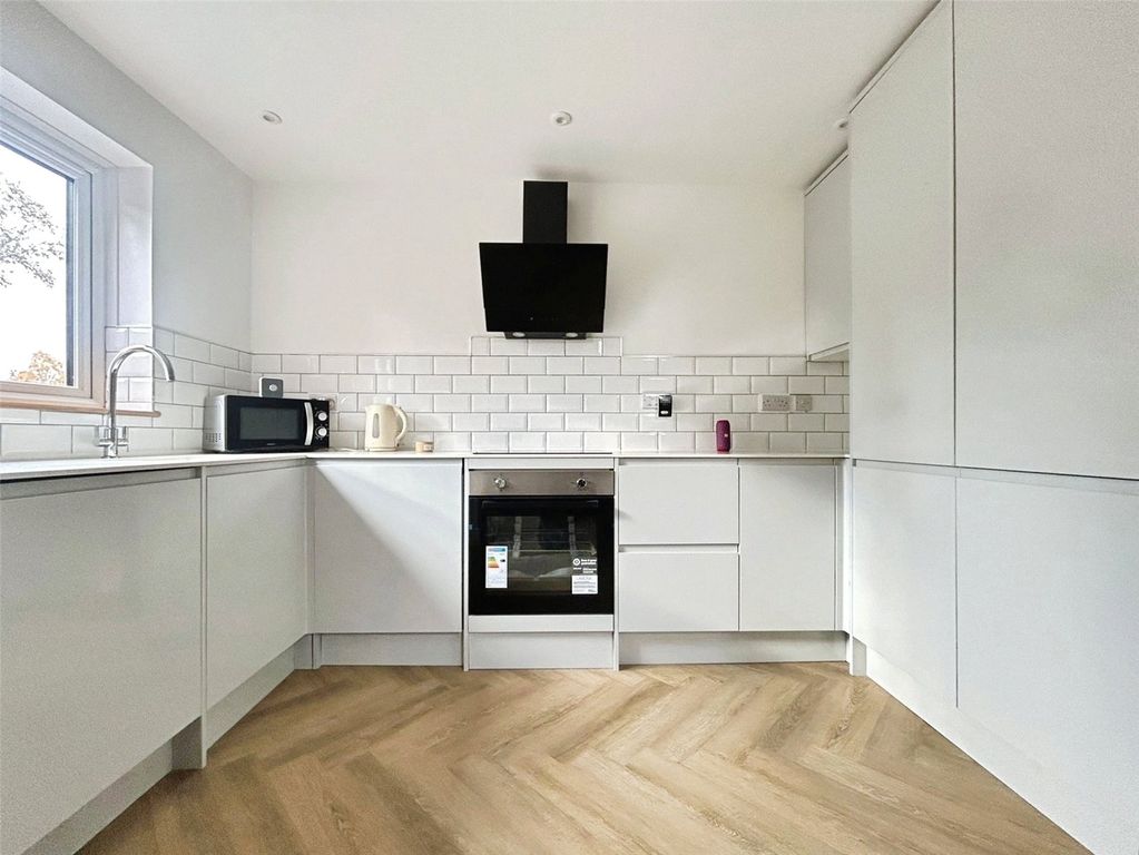 Property photo 2 of 14 Picture No. 22