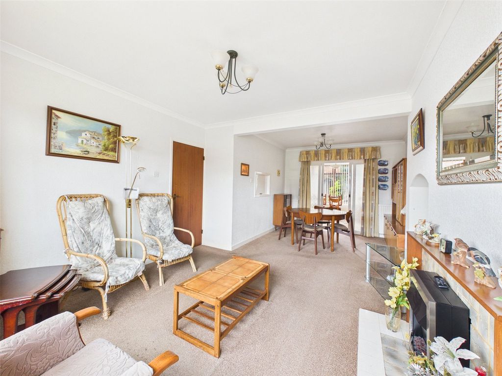 Property photo 2 of 16 Picture No. 23