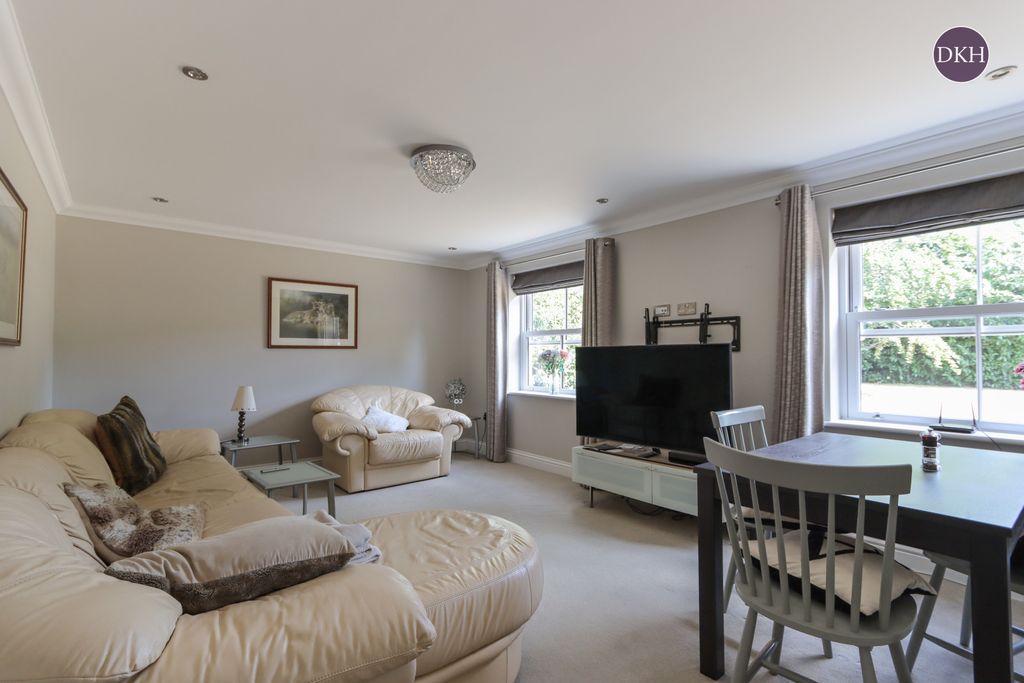 Property photo 2 of 10 Picture No. 08