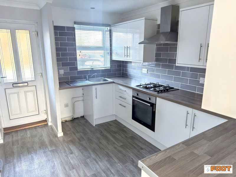 Property photo 3 of 10 Photo 2