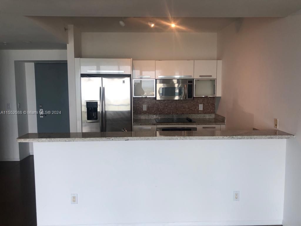 Property photo 2 of 11 <Alttext/>