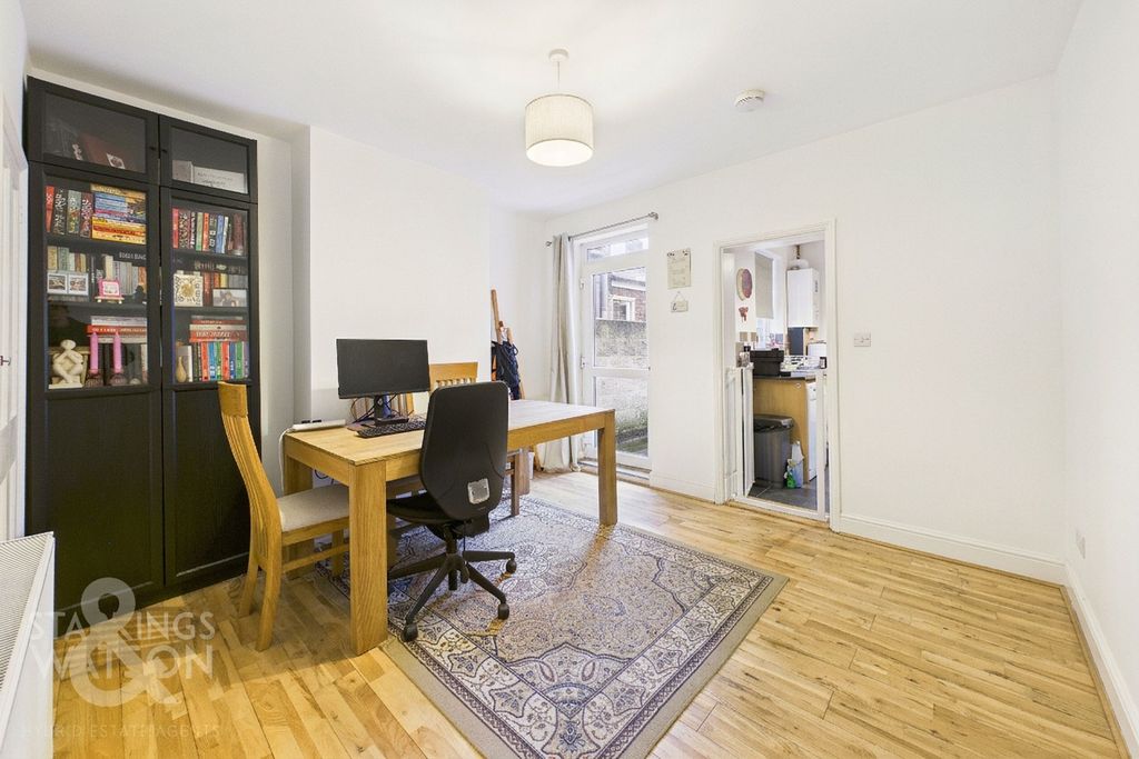 Property photo 3 of 22