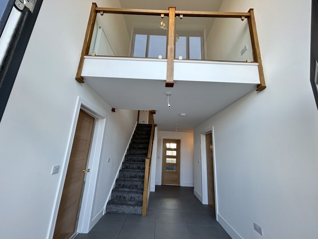 Property photo 3 of 42 Img_3490