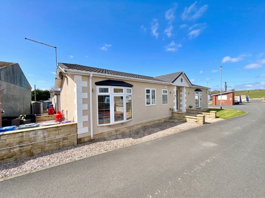 Property photo 1 of 22 Willow Park, Burnhouse, Beith External Two