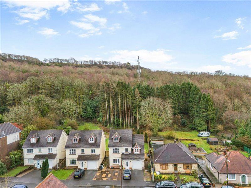 Property photo 1 of 36