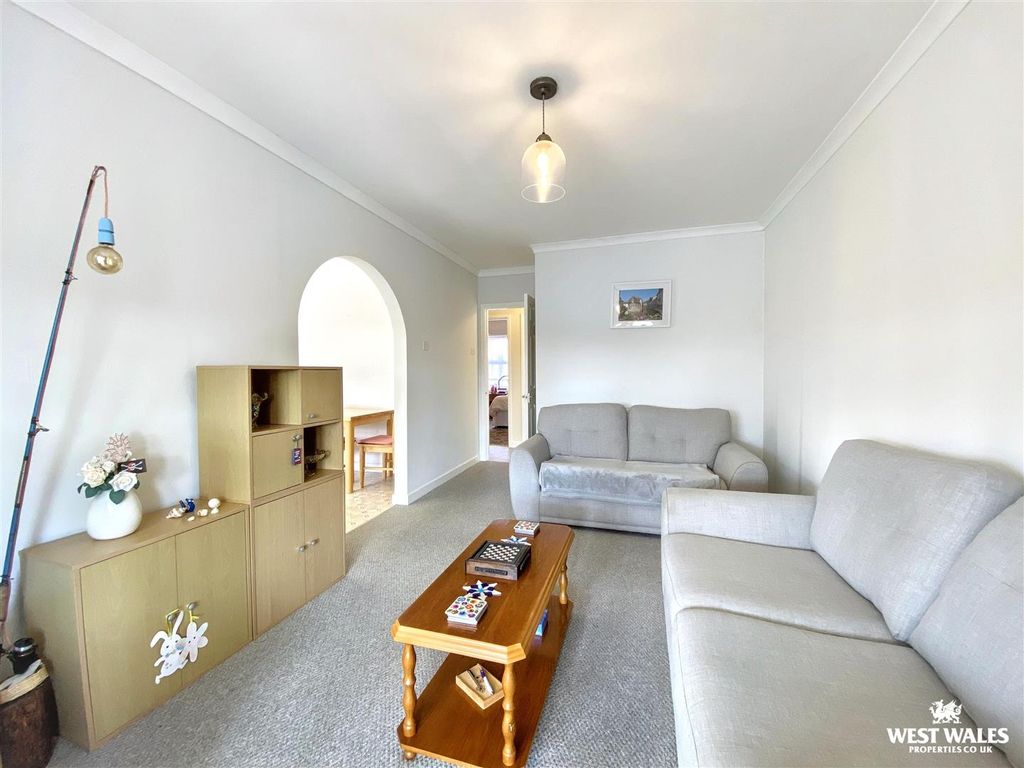 Property photo 3 of 19 Img_1053.Jpg