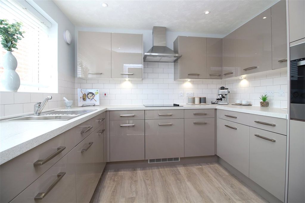 Property photo 3 of 11 Img_6161.Jpg