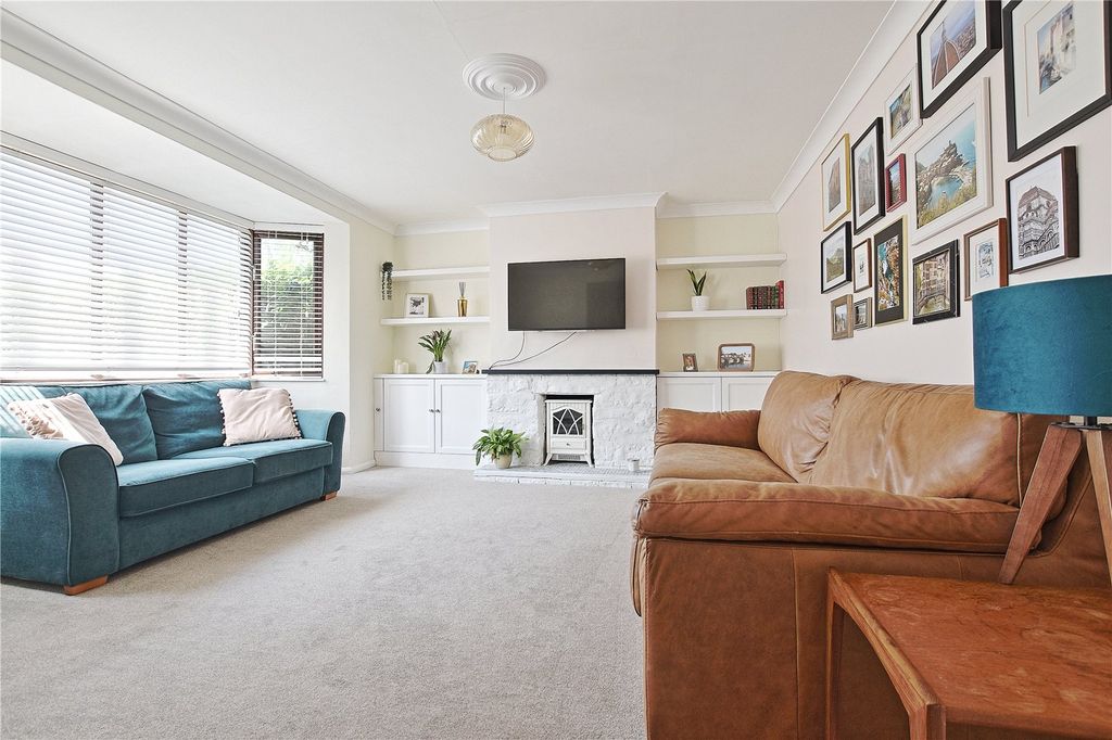 Property photo 3 of 21 Picture No. 01
