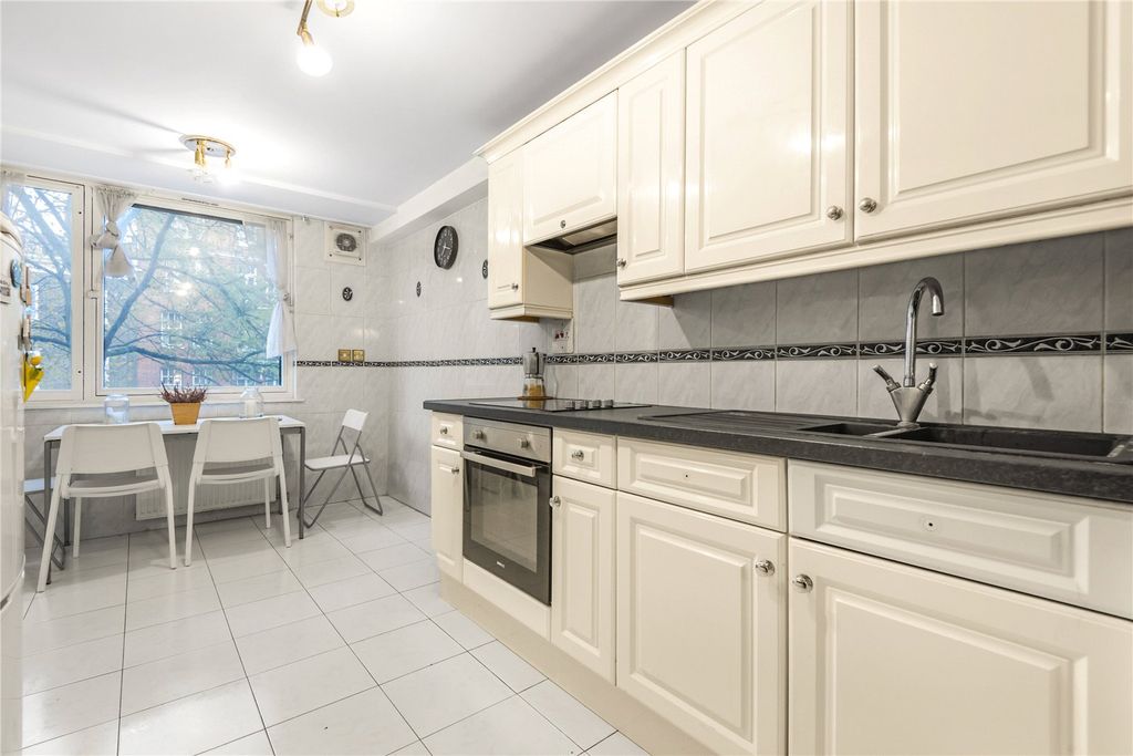 Property photo 3 of 19 Picture No. 27