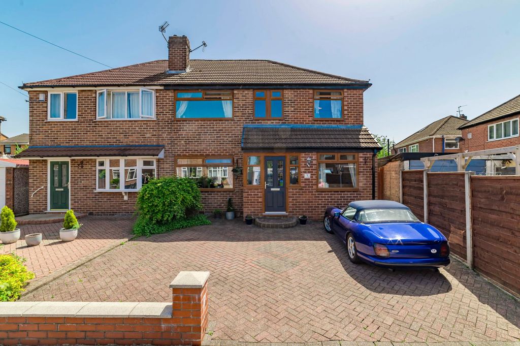 Property photo 1 of 28